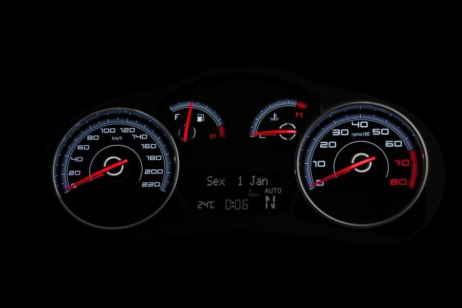  Fiat Grand Siena 2013 года  (фото 39 из 64)